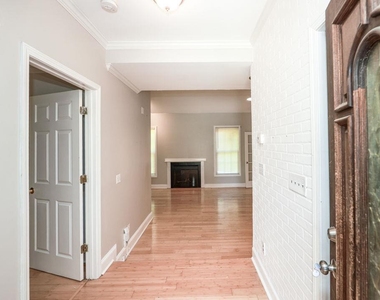 3873 King Edward Trail Sw - Photo Thumbnail 3