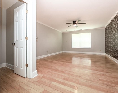 3873 King Edward Trail Sw - Photo Thumbnail 6