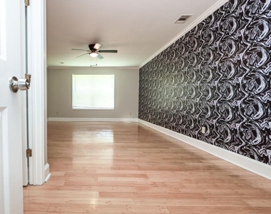 3873 King Edward Trail Sw - Photo Thumbnail 5
