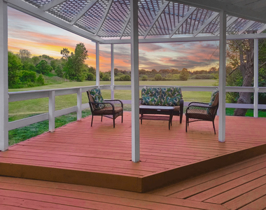 1044 Oakhill Drive - Photo Thumbnail 33