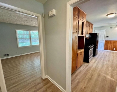 2612 Dawn Drive - Photo Thumbnail 7
