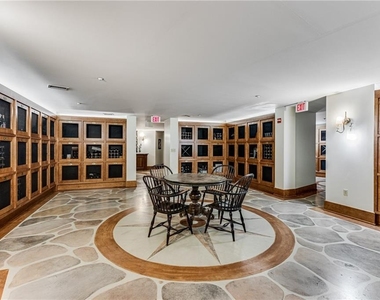 700 Park Regency Place Ne - Photo Thumbnail 26