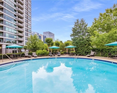 700 Park Regency Place Ne - Photo Thumbnail 31