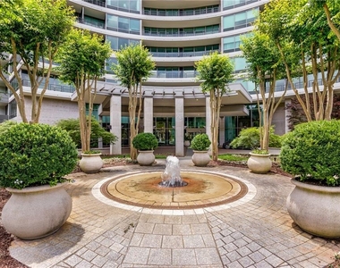 700 Park Regency Place Ne - Photo Thumbnail 28