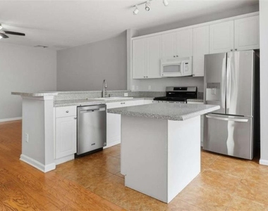 3522 Spring View Court - Photo Thumbnail 3