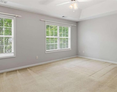 3522 Spring View Court - Photo Thumbnail 13
