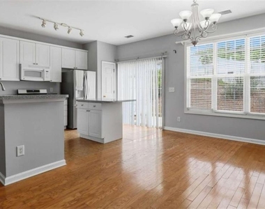 3522 Spring View Court - Photo Thumbnail 2