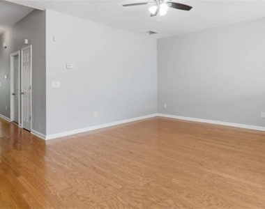 3522 Spring View Court - Photo Thumbnail 20