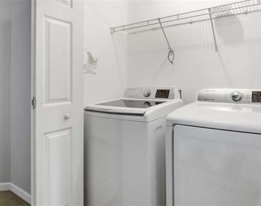 3522 Spring View Court - Photo Thumbnail 14