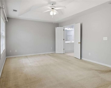 3522 Spring View Court - Photo Thumbnail 12