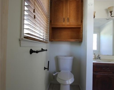 818 Springlake Road - Photo Thumbnail 43