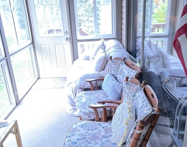 318 Dunham Place Commons - Photo Thumbnail 8