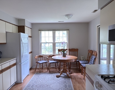 318 Dunham Place Commons - Photo Thumbnail 5
