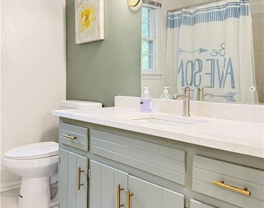 4193 N Shallowford Road - Photo Thumbnail 8