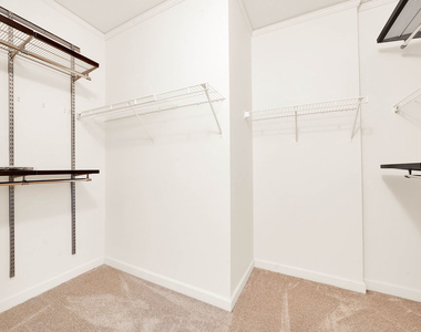 450 E Waterside Drive - Photo Thumbnail 16