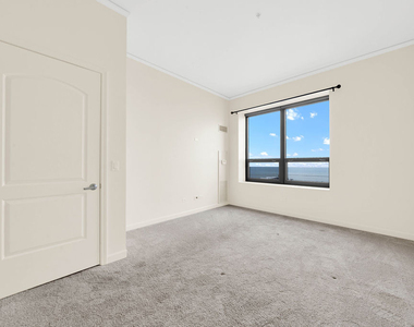 450 E Waterside Drive - Photo Thumbnail 13