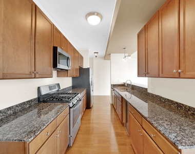 450 E Waterside Drive - Photo Thumbnail 10