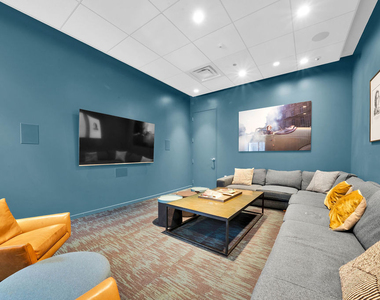 450 E Waterside Drive - Photo Thumbnail 26