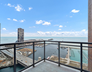 450 E Waterside Drive - Photo Thumbnail 6