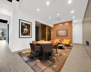 450 E Waterside Drive - Photo Thumbnail 27
