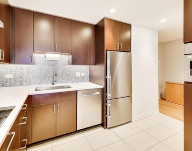 2722 Central Street - Photo Thumbnail 13