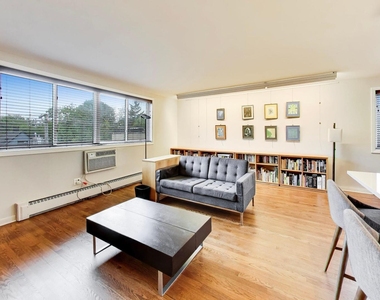 2722 Central Street - Photo Thumbnail 7