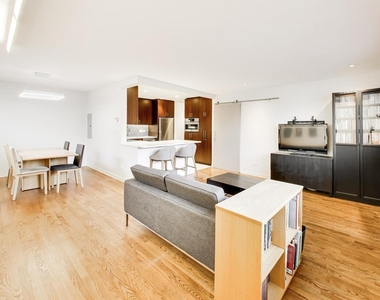 2722 Central Street - Photo Thumbnail 9