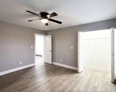 1312 8th Street Street - Photo Thumbnail 6