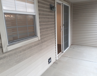 11 E Illinois Avenue - Photo Thumbnail 15