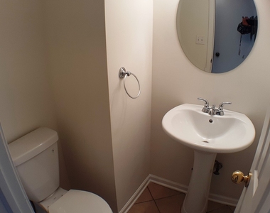 1567 E Citadel Court - Photo Thumbnail 2