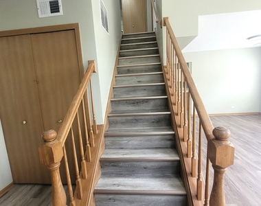 156 Castlewood Court - Photo Thumbnail 11