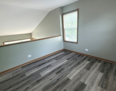 156 Castlewood Court - Photo Thumbnail 16