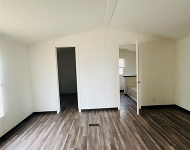 395 Pashun Lane - Photo Thumbnail 16
