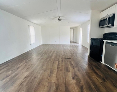 395 Pashun Lane - Photo Thumbnail 9