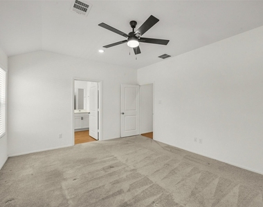 3003 Halleton Court - Photo Thumbnail 15