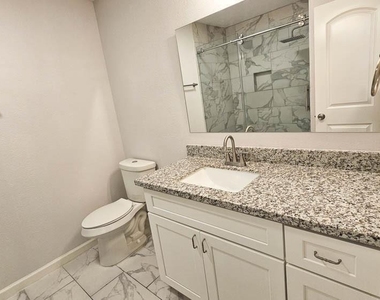 9327 Leader Street - Photo Thumbnail 15