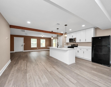 2430 Dolly Wright Street - Photo Thumbnail 15