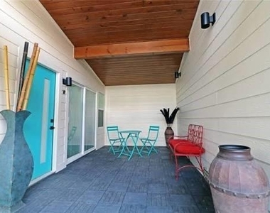 2310 Mcduffie Street - Photo Thumbnail 5