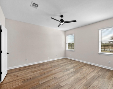 3081 Sorrento Hill Drive - Photo Thumbnail 5