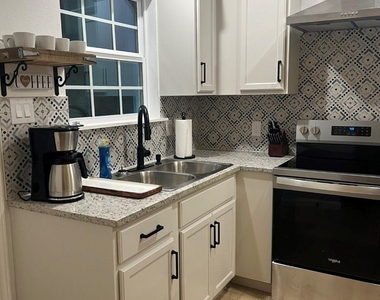 620 Saint Lawrence River Road - Photo Thumbnail 4