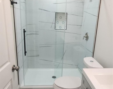 2304 Chapman Street - Photo Thumbnail 13
