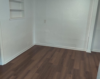 1208 7th Ave Avenue - Photo Thumbnail 8
