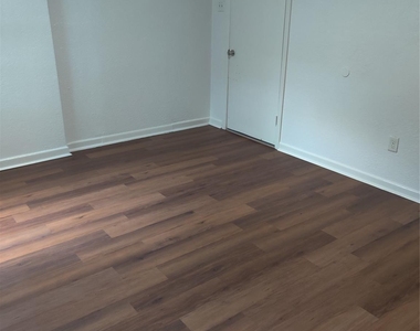 1208 7th Ave Avenue - Photo Thumbnail 18