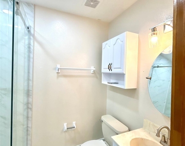 801 E Stadium Court - Photo Thumbnail 2