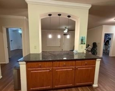 1711 Old Spanish Trail - Photo Thumbnail 8