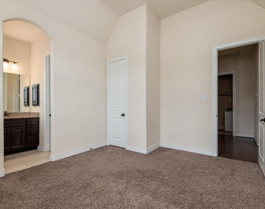 23034 Creek Park Drive - Photo Thumbnail 31