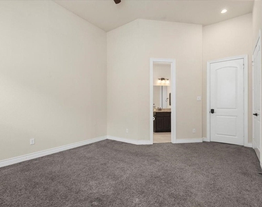 23034 Creek Park Drive - Photo Thumbnail 37