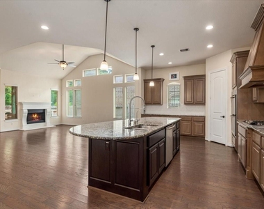 23034 Creek Park Drive - Photo Thumbnail 11