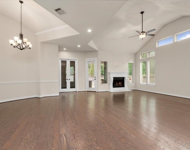 23034 Creek Park Drive - Photo Thumbnail 13