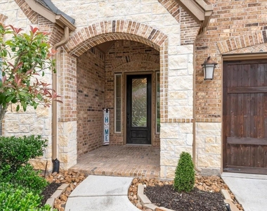 23034 Creek Park Drive - Photo Thumbnail 2
